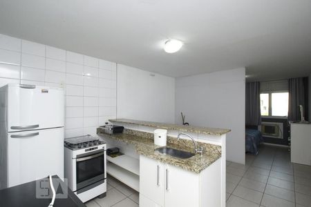 Sala de kitnet/studio para alugar com 1 quarto, 33m² em Centro, Rio de Janeiro