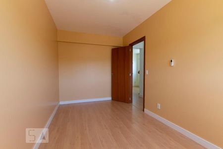 Quarto 1 de apartamento para alugar com 2 quartos, 60m² em Nonoai, Porto Alegre