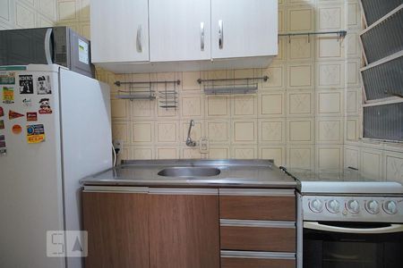 Cozinha de apartamento para alugar com 1 quarto, 30m² em Rio Branco, Porto Alegre