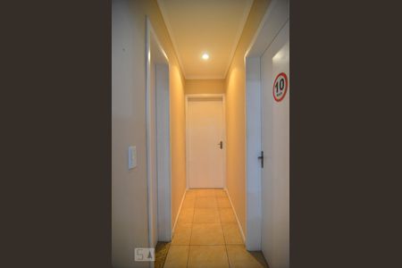 Corredor de apartamento para alugar com 2 quartos, 74m² em Marechal Rondon, Canoas