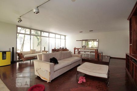 Sala de casa à venda com 4 quartos, 700m² em Perdizes, São Paulo
