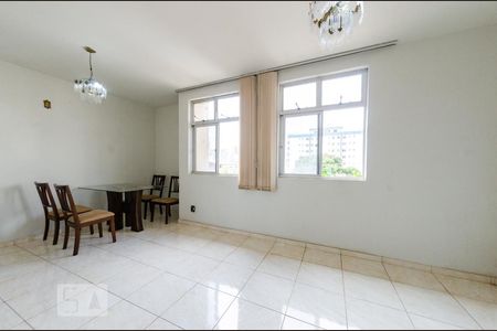 Sala de apartamento para alugar com 3 quartos, 60m² em Prado, Belo Horizonte