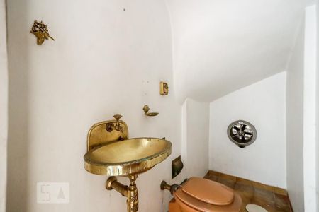 Lavabo de casa para alugar com 3 quartos, 150m² em Vila Gustavo, São Paulo