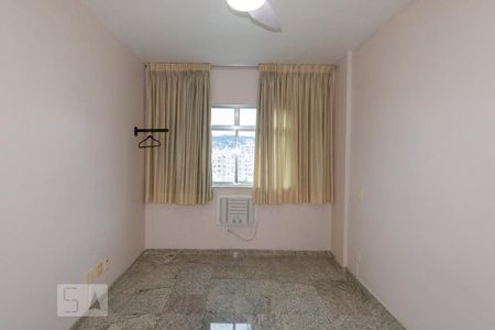 Suíte de apartamento à venda com 2 quartos, 90m² em Praca da Bandeira, Rio de Janeiro