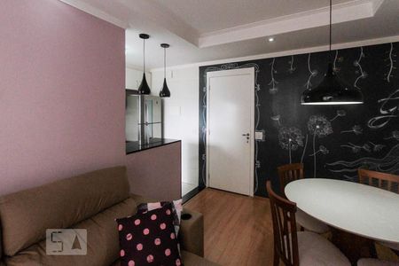 Sala de apartamento para alugar com 2 quartos, 45m² em Vila Independência, São Paulo