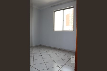 Quarto 2 de apartamento para alugar com 2 quartos, 60m² em Setor Leste Universitário, Goiânia