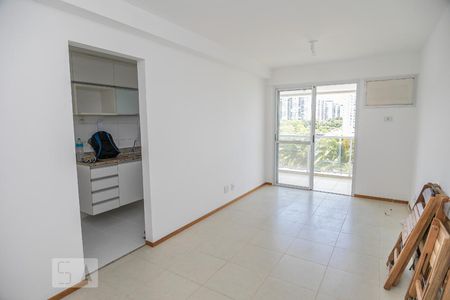 Sala de apartamento para alugar com 3 quartos, 73m² em Jacarepaguá, Rio de Janeiro