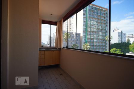 Sala - Varanda de apartamento para alugar com 2 quartos, 72m² em Independência, Porto Alegre