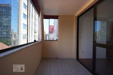 Sala - Varanda de apartamento para alugar com 2 quartos, 72m² em Independência, Porto Alegre