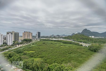 Vista do Quarto 1 de apartamento para alugar com 2 quartos, 52m² em Barra da Tijuca, Rio de Janeiro