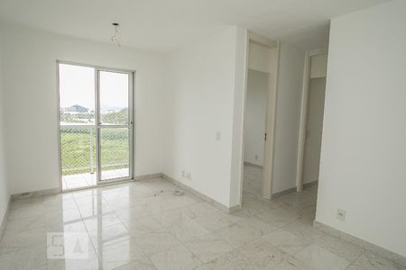 Sala de apartamento para alugar com 2 quartos, 52m² em Barra da Tijuca, Rio de Janeiro