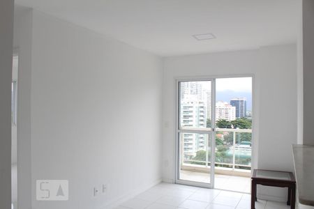 Sala de apartamento para alugar com 2 quartos, 110m² em Recreio dos Bandeirantes, Rio de Janeiro