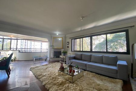 Apartamento para alugar com 173m², 3 quartos e 3 vagasSala