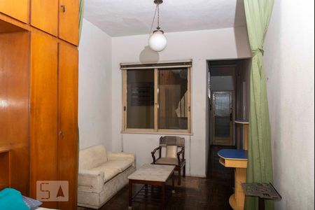 Sala/Quarto de apartamento para alugar com 1 quarto, 39m² em Centro, Nova Iguaçu
