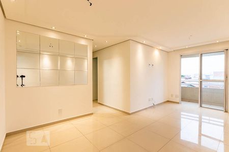 Sala  de apartamento para alugar com 3 quartos, 65m² em Vila Marieta, São Paulo