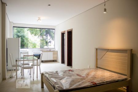 Quarto  de kitnet/studio para alugar com 1 quarto, 33m² em Barcelona, São Caetano do Sul