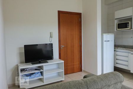 Sala de apartamento para alugar com 1 quarto, 38m² em Flórida, Ribeirão Preto