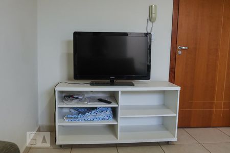 Sala de apartamento para alugar com 1 quarto, 38m² em Flórida, Ribeirão Preto