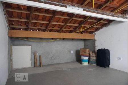 Casa à venda com 170m², 4 quartos e 4 vagas Casa à venda com 170m², 4 quartos e 4 vagasHall da Suíte 4