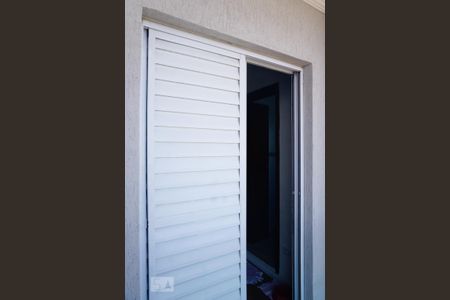 Casa à venda com 170m², 4 quartos e 4 vagas Casa à venda com 170m², 4 quartos e 4 vagasVaranda da Suíte 1