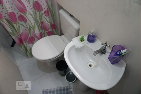 Casa à venda com 170m², 4 quartos e 4 vagas Casa à venda com 170m², 4 quartos e 4 vagasBanheiro da Suíte 2