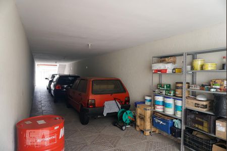 Casa à venda com 170m², 4 quartos e 4 vagas Casa à venda com 170m², 4 quartos e 4 vagasGaragem