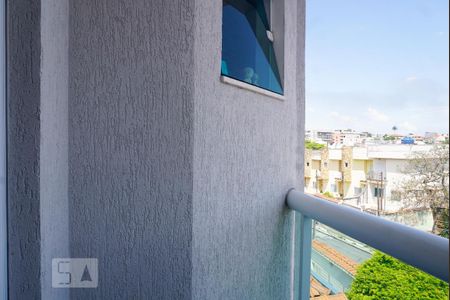 Casa à venda com 170m², 4 quartos e 4 vagas Casa à venda com 170m², 4 quartos e 4 vagasVaranda da Suíte 1