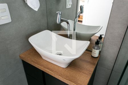 Banheiro de kitnet/studio para alugar com 1 quarto, 20m² em Brás, São Paulo