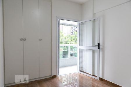 Suíte de apartamento para alugar com 3 quartos, 120m² em Embaré, Santos