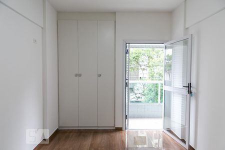 Suíte de apartamento para alugar com 3 quartos, 120m² em Embaré, Santos