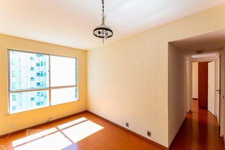 Apartamento à venda com 70m², 2 quartos e 1 vagaSala