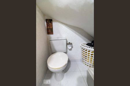 Lavabo de casa à venda com 3 quartos, 180m² em Vila Pires, Santo André