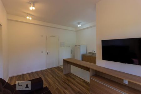 Sala de apartamento para alugar com 1 quarto, 38m² em Granja Viana, Cotia