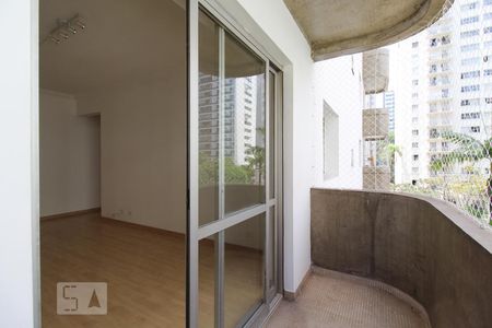 Varanda  de apartamento para alugar com 1 quarto, 52m² em Itaim Bibi, São Paulo