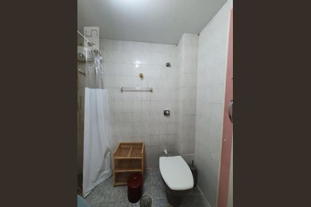 Banheiro de apartamento para alugar com 1 quarto, 45m² em Aclimação, São Paulo