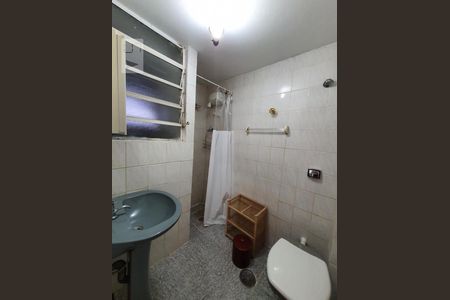 Banheiro de apartamento para alugar com 1 quarto, 45m² em Aclimação, São Paulo