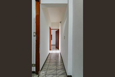 Corredor de casa para alugar com 3 quartos, 140m² em Vila Planalto, Guarulhos