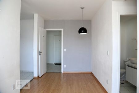 Sala  de apartamento para alugar com 2 quartos, 48m² em Vila Andrade, São Paulo