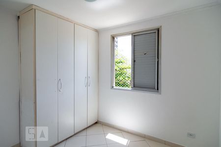 Quarto 1 de apartamento para alugar com 3 quartos, 75m² em Vila Constança, São Paulo