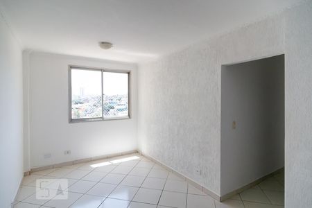 Sala de apartamento para alugar com 3 quartos, 75m² em Vila Constança, São Paulo