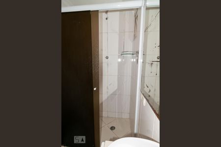 Banheiro Social de apartamento para alugar com 3 quartos, 75m² em Vila Constança, São Paulo