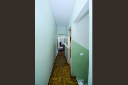 Corredor dos Dormitórios de casa à venda com 5 quartos, 197m² em Vila Flórida, Guarulhos