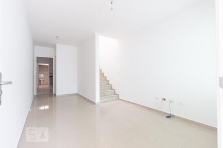 Sala de casa à venda com 3 quartos, 74m² em Vila Nivi, São Paulo