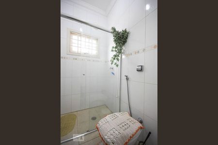 Casa para alugar com 350m², 5 quartos e 5 vagas Casa para alugar com 350m², 5 quartos e 5 vagasBanheiro suíte 1