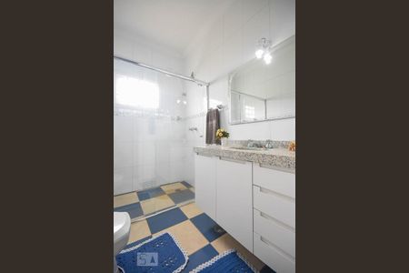 Casa para alugar com 350m², 5 quartos e 5 vagas Casa para alugar com 350m², 5 quartos e 5 vagasBanheiro suíte 4