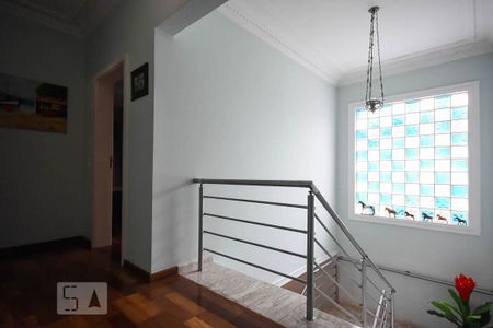 Casa para alugar com 350m², 5 quartos e 5 vagas Casa para alugar com 350m², 5 quartos e 5 vagasCorredor