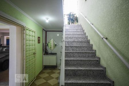 Casa para alugar com 350m², 5 quartos e 5 vagas Casa para alugar com 350m², 5 quartos e 5 vagasBanheiro do salão 1