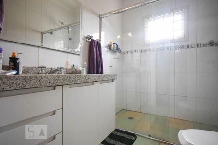 Casa para alugar com 350m², 5 quartos e 5 vagas Casa para alugar com 350m², 5 quartos e 5 vagasBanheiro suíte 2