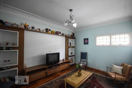 Casa para alugar com 350m², 5 quartos e 5 vagas Casa para alugar com 350m², 5 quartos e 5 vagasSala de tv