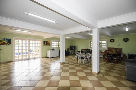 Casa para alugar com 350m², 5 quartos e 5 vagas Casa para alugar com 350m², 5 quartos e 5 vagasSalão 1